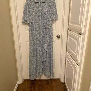 Elegant Blue Floral Maxi Dress